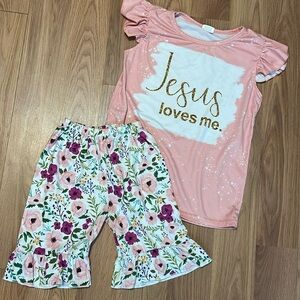 Jesus Loves Me matching set